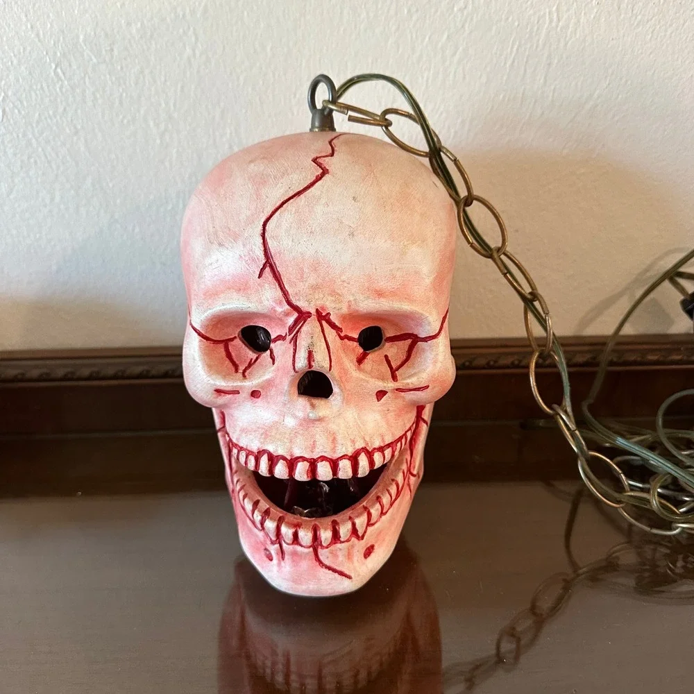 Vintage Hanging Swag Skull Lamp Red Glowing Eyes Halloween Horror Plug In Light